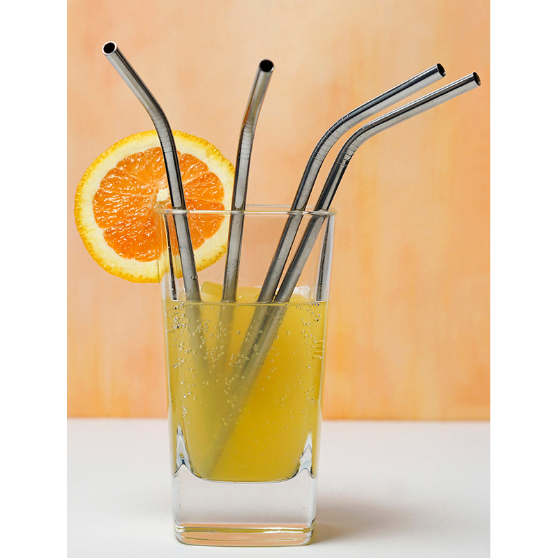 RSVP Endurance Set of 4 Stainless Steel Straws with Silicone Tips —  KitchenKapers
