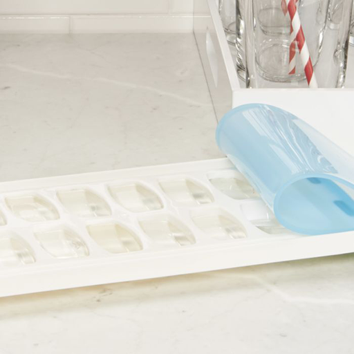 4 OXO Good Grips No-spill Ice Cube Tray With Silicone Lid 8.8 Oz