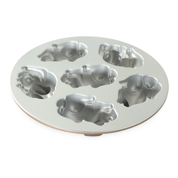 https://www.kitchenkapers.com/cdn/shop/products/90148_baby_bunny_cakelet_pan_inside_780x780__93437.1617722769.1280_600x600.png?v=1623789663