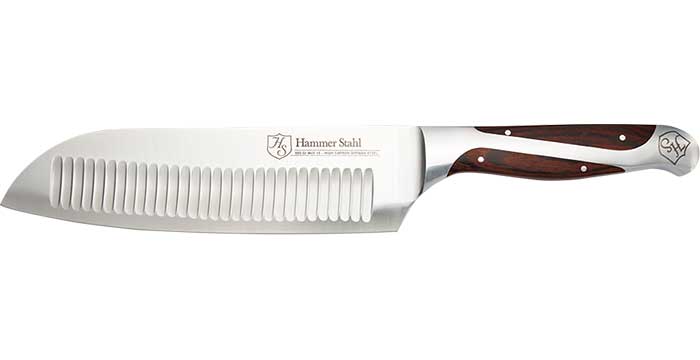 https://www.kitchenkapers.com/cdn/shop/products/hammer-stahl-7-5-santoku-25_a6f390ec-2a5e-4ea5-82e3-5e56db54fd92_700x360.gif?v=1590077537
