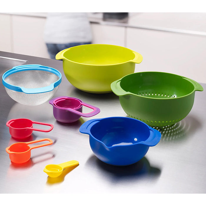 Magnetic Measuring Spoons: Joseph Joseph's Kitchenware is Functional and Fun